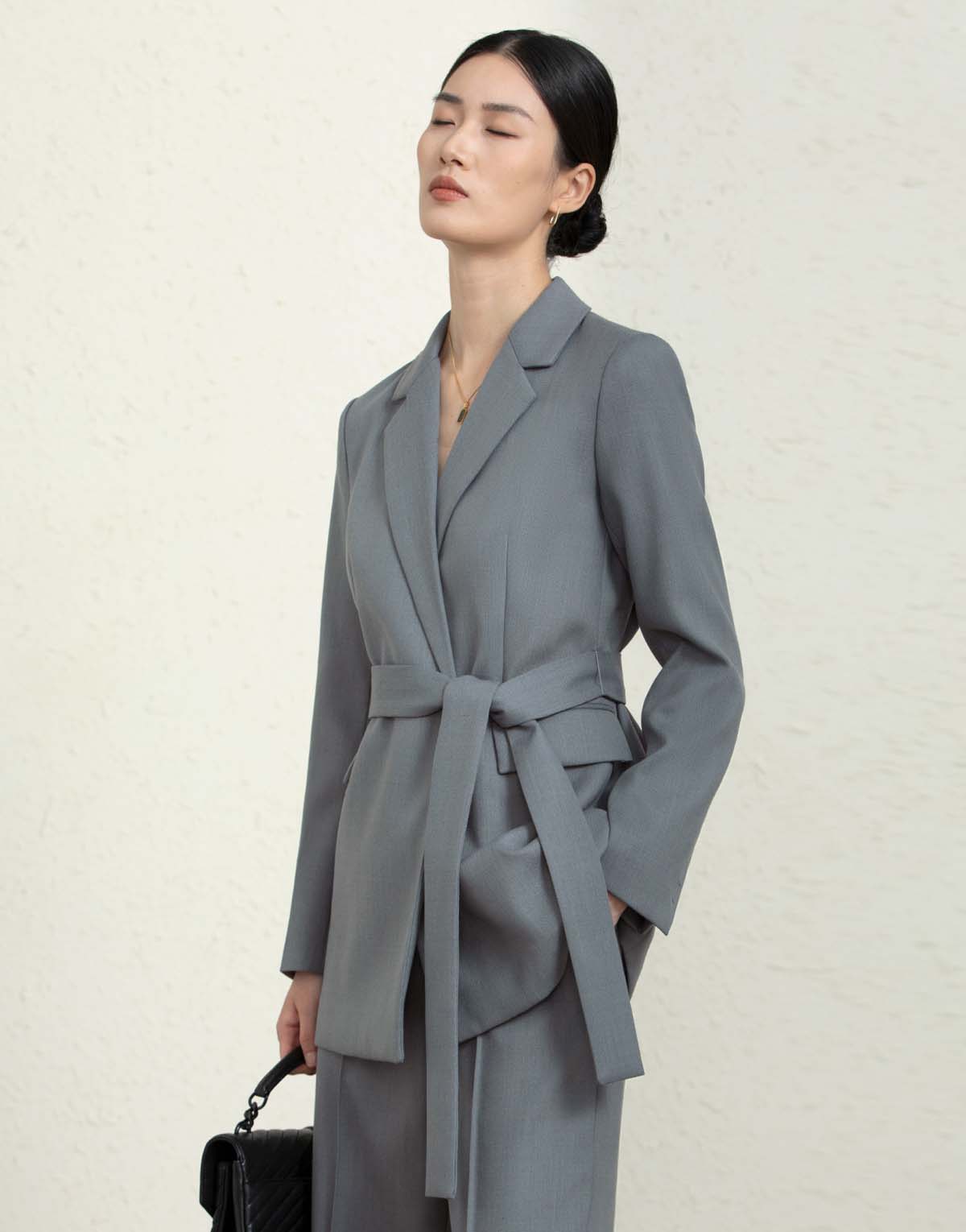 Notched Lapel Wool Blazer with Belt-w99